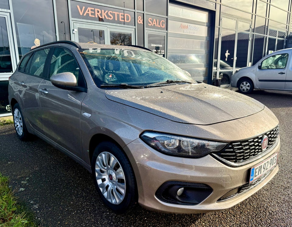 Fiat Tipo 1,4 16V Easy SW 5d