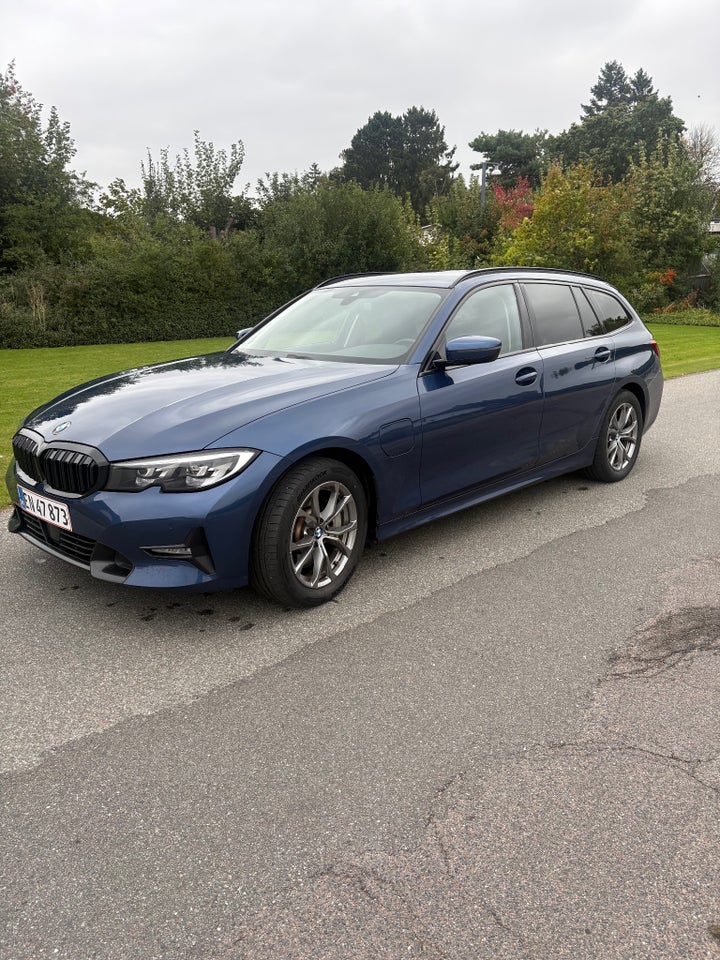 BMW 330e 2,0 Touring Sport Line aut. 5d