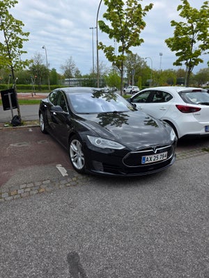 Tesla Model S  70D 5d