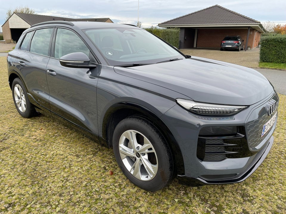 Audi Q6 e-tron Progress performance 5d