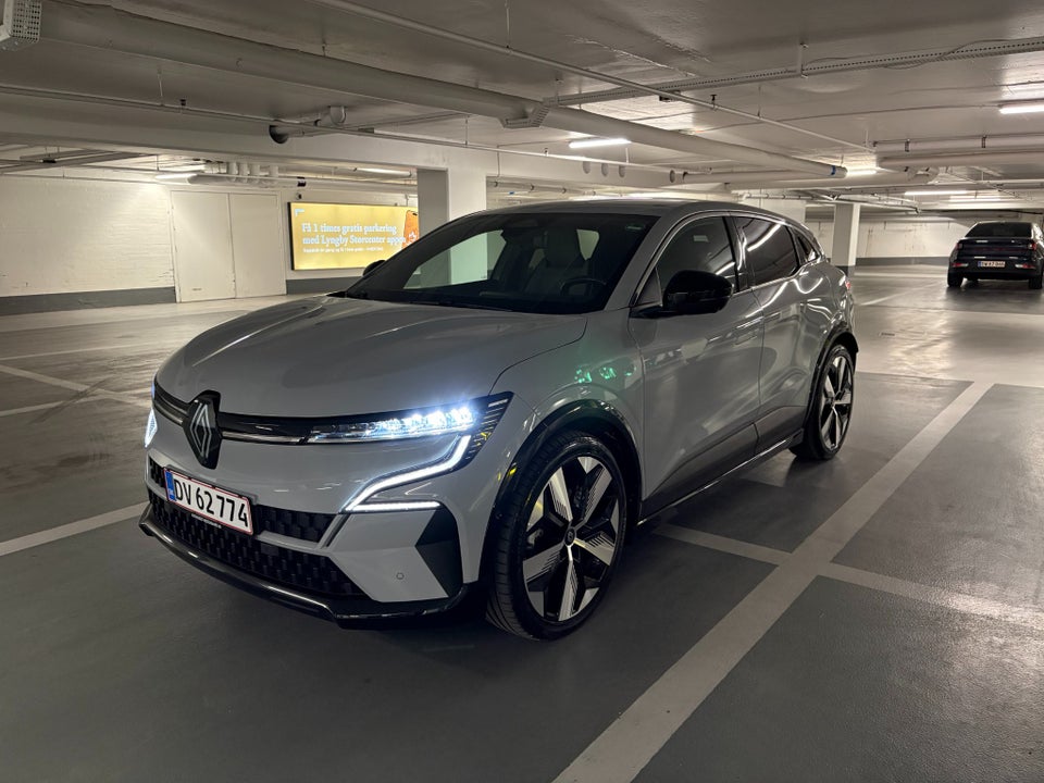 Renault Megane E-Tech 60 Techno 5d