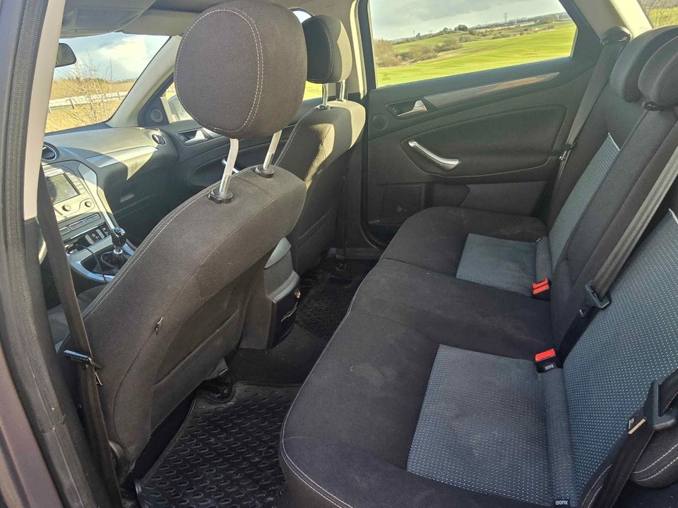 Ford Mondeo 2,0 TDCi 140 Collection 5d