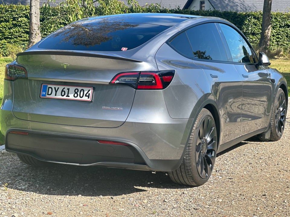 Tesla Model Y Performance AWD 5d