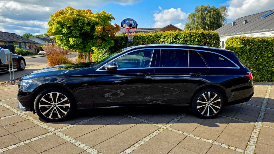 Mercedes E300 de 2,0 Avantgarde stc. aut. 5d