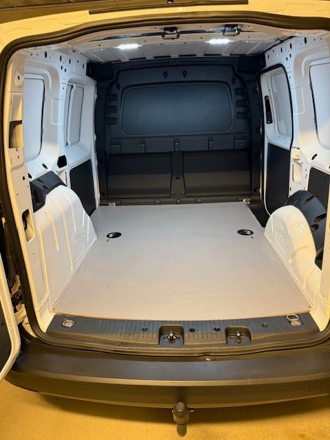 VW Caddy 2,0 TDi 102 Cargo