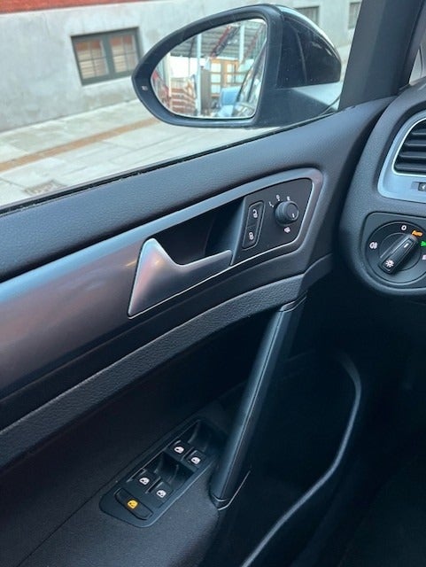 VW Golf VII 1,4 TSi 125 Trendline DSG BMT 5d