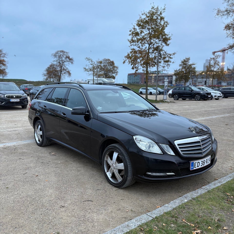 Mercedes E220 2,2 CDi Elegance stc. aut. BE 5d