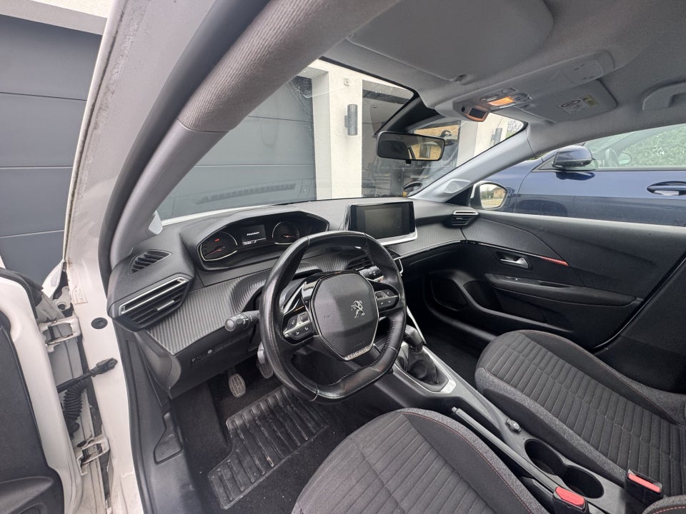 Peugeot 208 1,2 PureTech 75 Active 5d