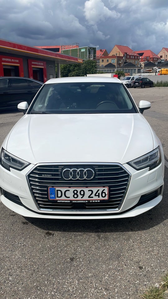 Audi A3 1,4 e-tron Sportback S-tr. 5d