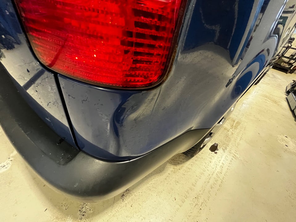 VW Caddy Maxi 1,6 TDi 102 BMT Van 4d