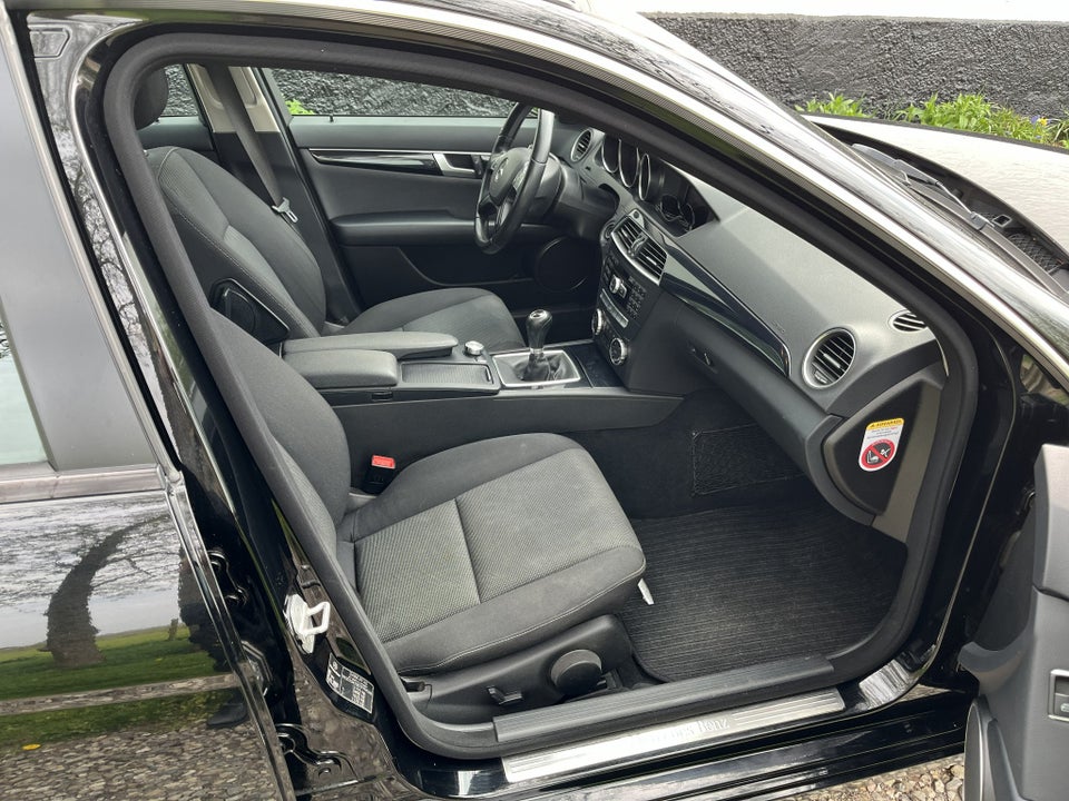 Mercedes C180 2,2 CDi Avantgarde stc. BE 5d