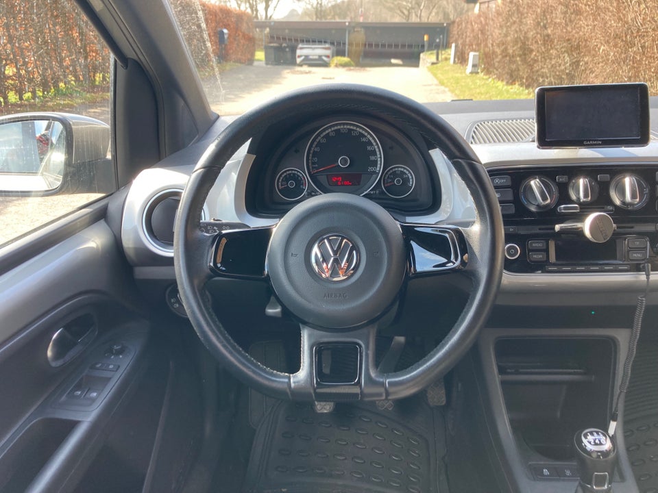 VW Up! 1,0 60 High Up! BMT 5d