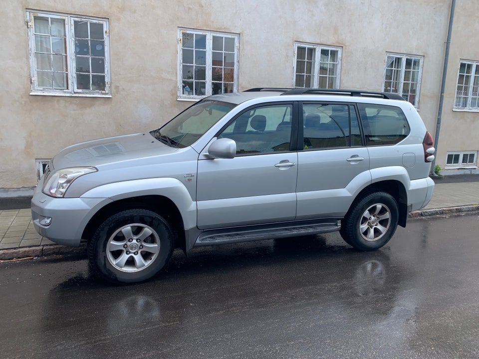 Toyota Land Cruiser 3,0 D-4D Luxus aut. 5d