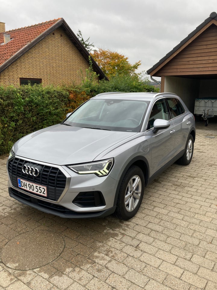 Audi Q3 45 TFSi e Attitude+ S-tr. 5d