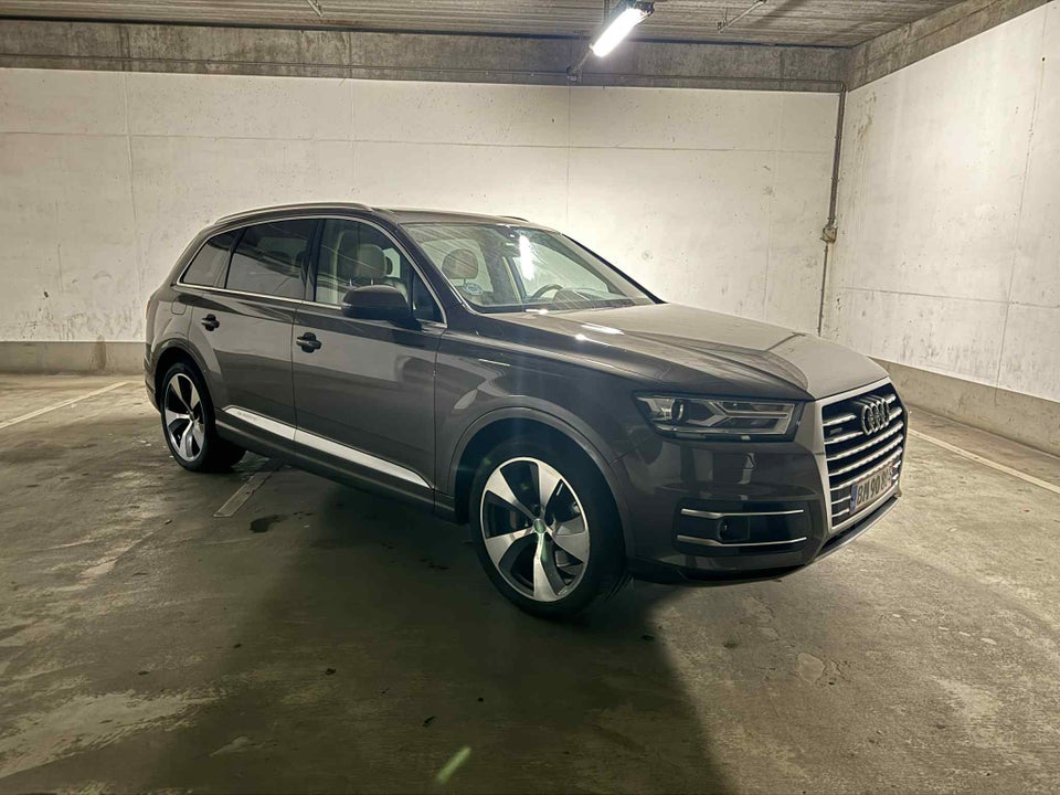 Audi Q7 3,0 TDi 272 quattro Tiptr. 7prs 5d