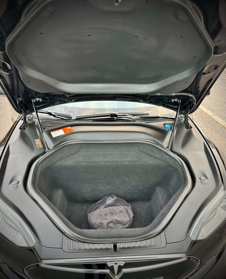 Tesla Model S P90D 5d