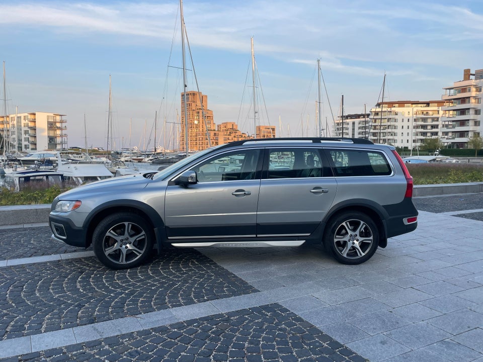 Volvo XC70 2,4 D5 215 Inscription aut. AWD 5d