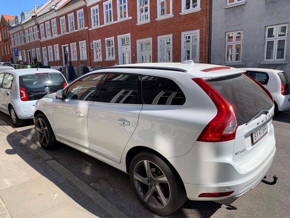 Volvo XC60 2,0 D4 181 Summum aut. 5d