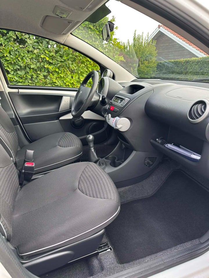 Peugeot 107 1,0 Active 5d