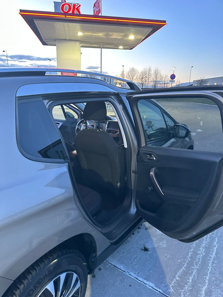 Peugeot 2008 1,2 VTi 82 Active 5d