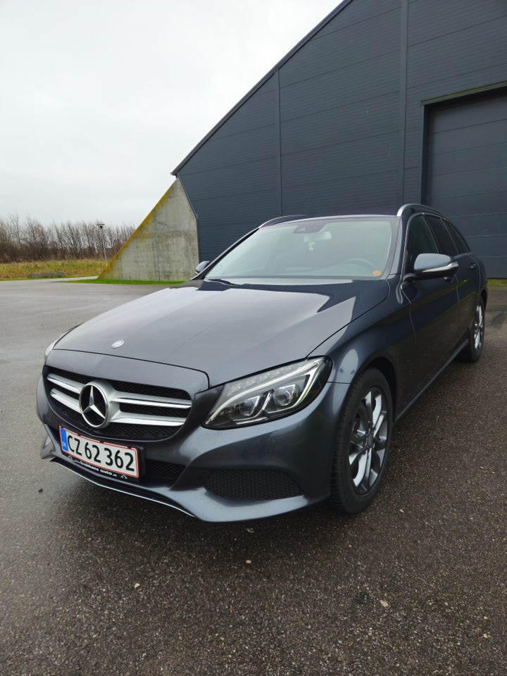 Mercedes C200 2,0 Exclusive stc. aut. 5d