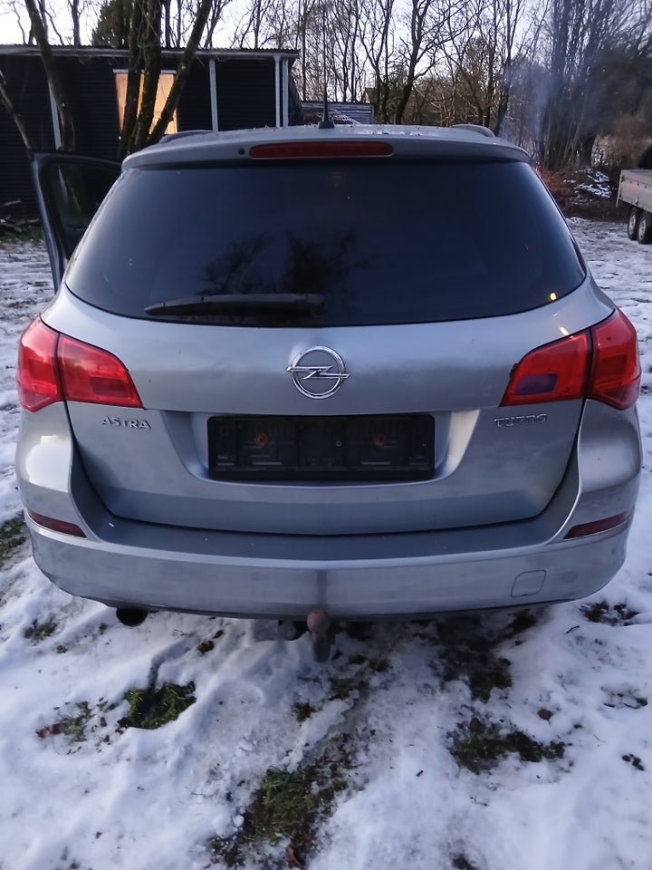 Opel Astra 1,4 T 140 Sport Sports Tourer 5d