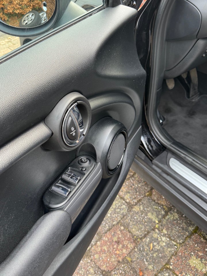 MINI Cooper 1,5 Cabriolet 2d