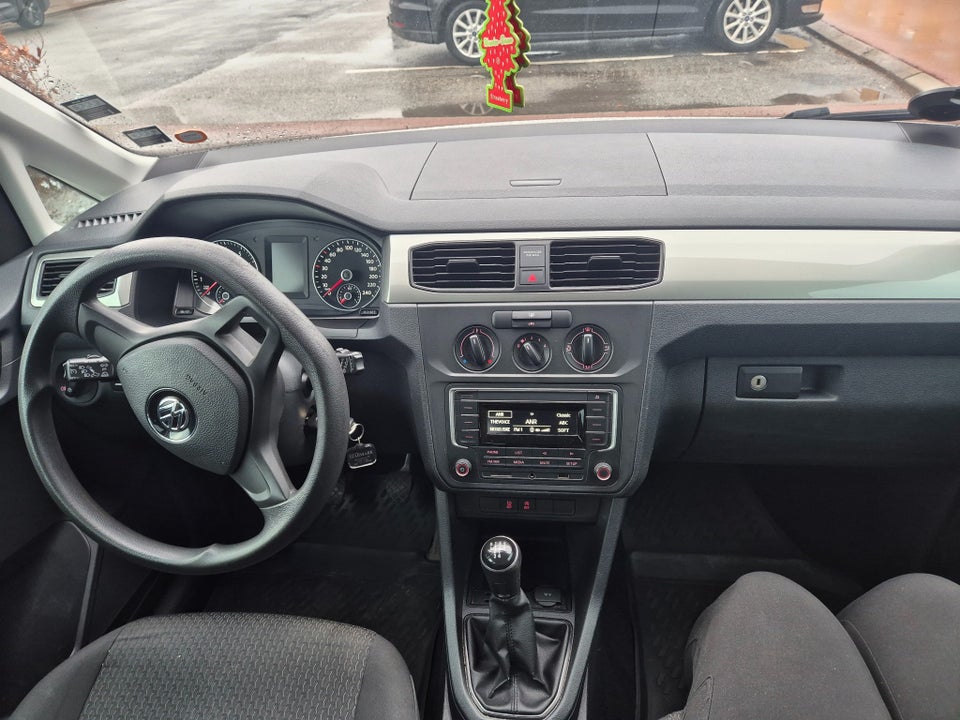 VW Caddy 1,2 TSi 84 Trendline 4d