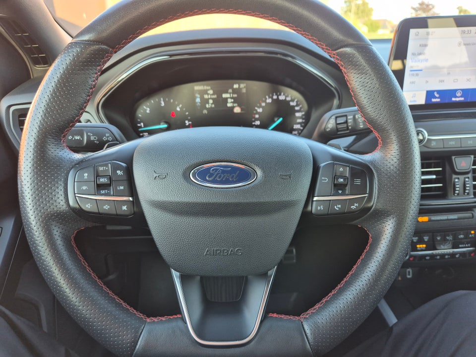 Ford Focus 1,5 EcoBlue ST-Line stc. aut. 5d
