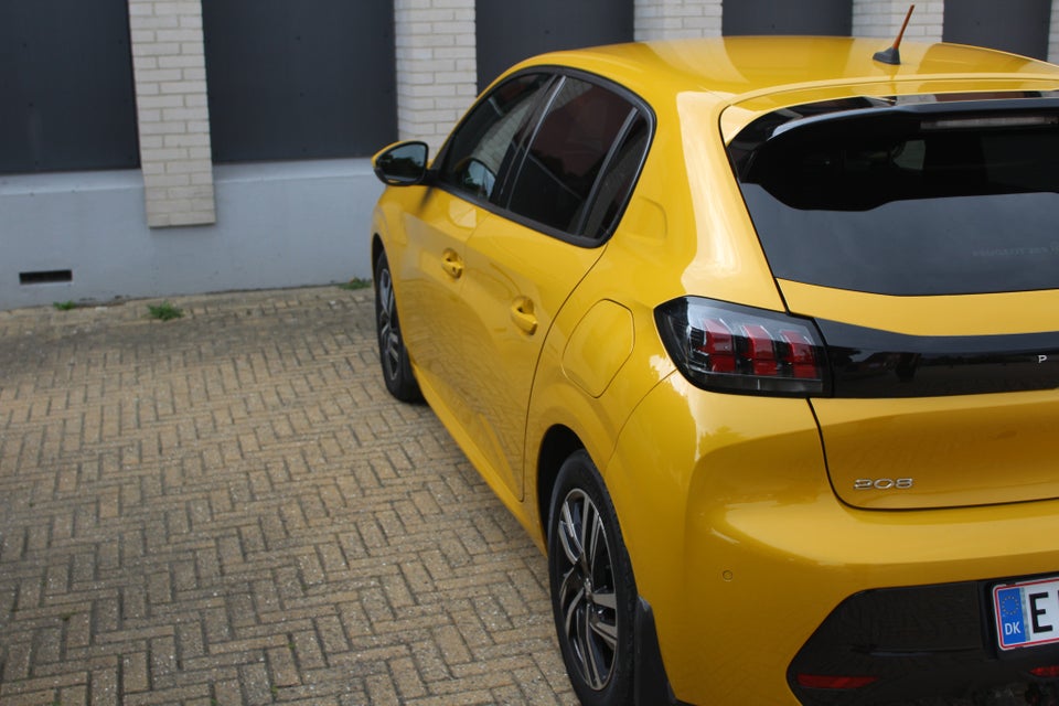 Peugeot 208 1,2 PureTech 100 Allure Pack EAT8 5d