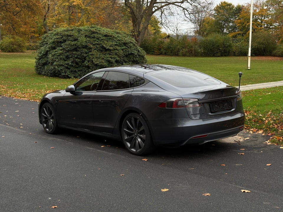 Tesla Model S P90D 5d