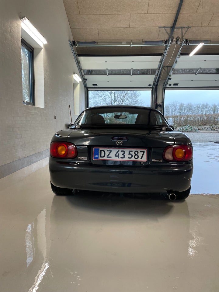 Mazda MX-5 1,6  2d