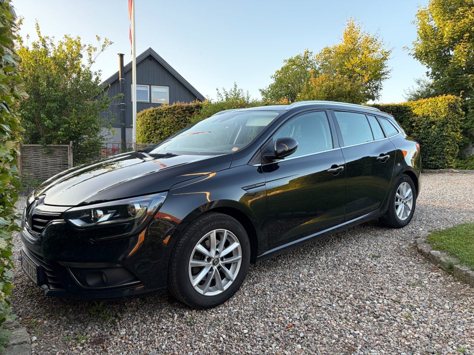 Renault Megane IV 1,3 TCe 140 Zen Sport Tourer 5d