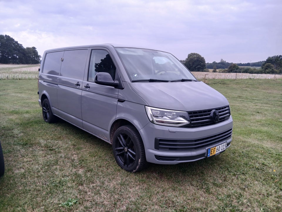 VW Transporter 2,0 TDi 150 Kassevogn DSG lang