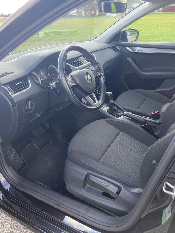 Skoda Octavia 2,0 TDi 150 Style Combi DSG 5d