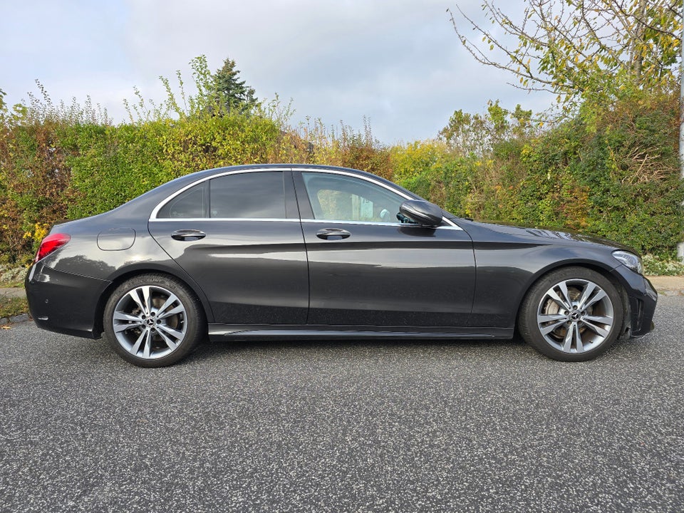 Mercedes C220 d 2,0 AMG Line aut. 4d