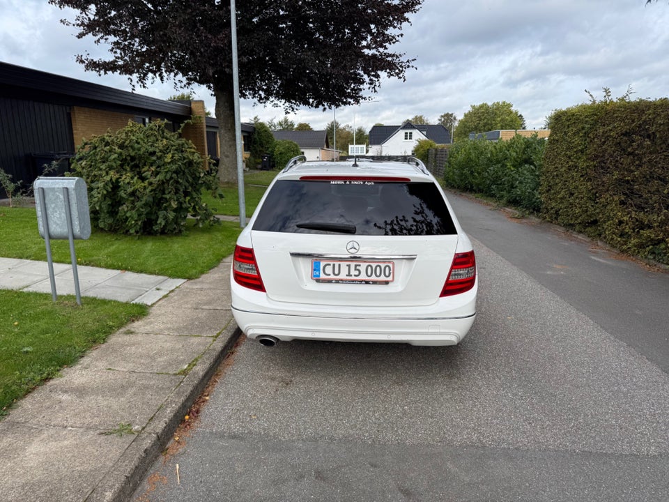Mercedes C220 2,2 CDi Avantgarde stc. aut. 5d