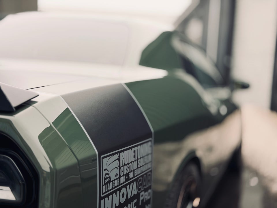 Dodge Challenger 6,1 SRT-8 2d