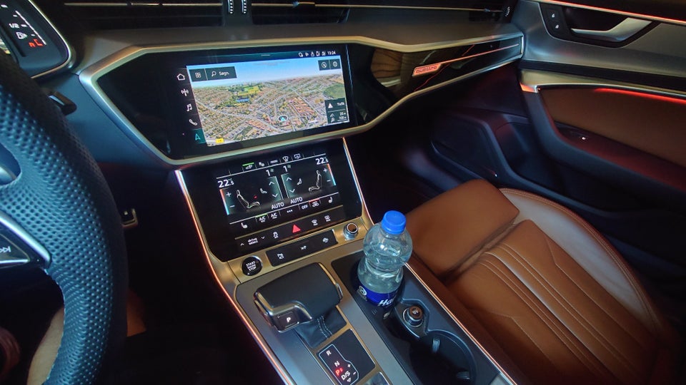 Audi A6 55 TFSi e Sport Prestige Avant quattro S-tr. 5d