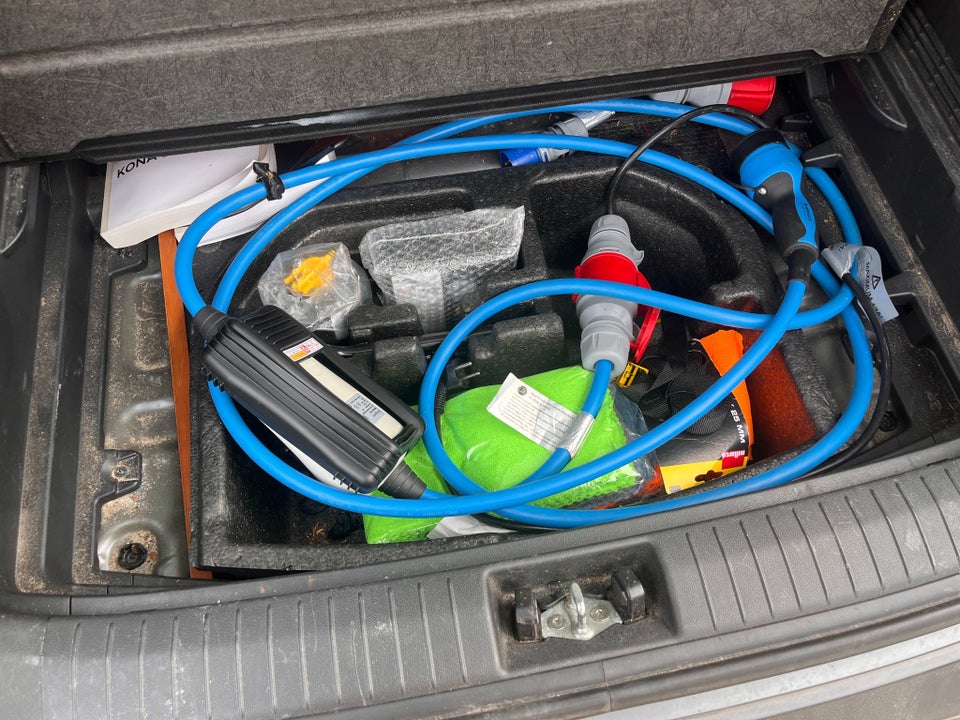 Hyundai Kona 64 EV Premium 5d