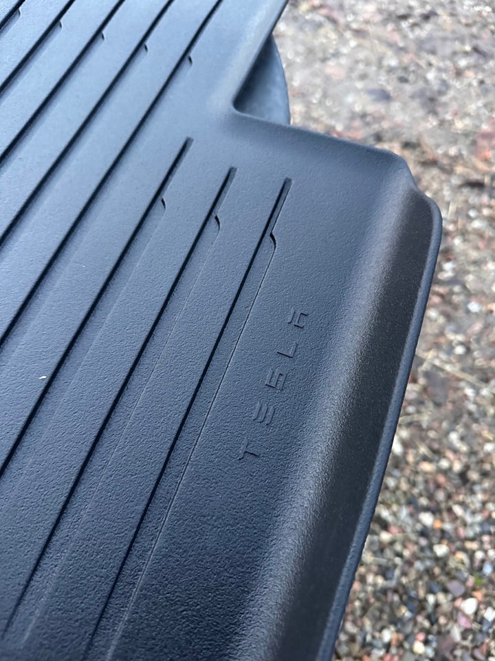 Tesla Model 3 Performance AWD 4d