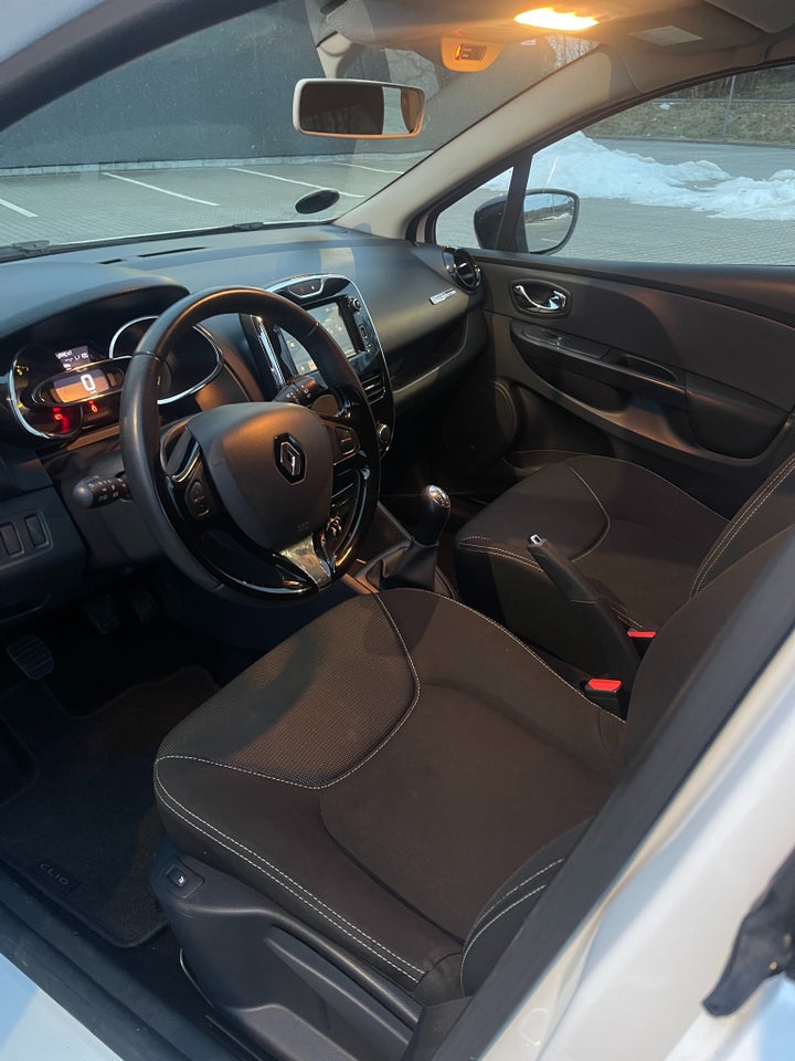 Renault Clio IV 1,5 dCi 75 Expression 5d