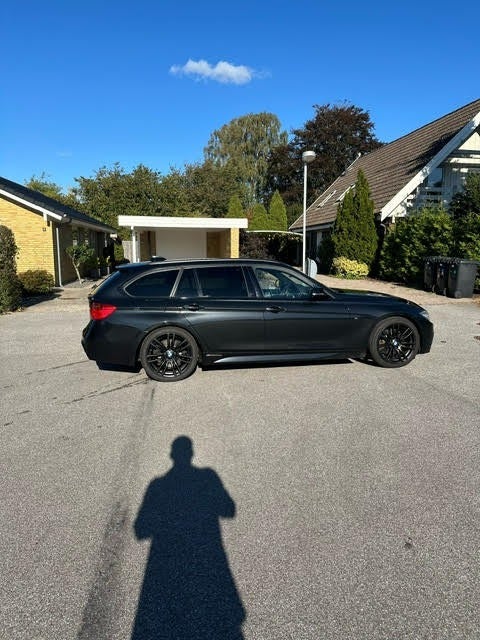 BMW 330d 3,0 Touring M-Sport aut. 5d