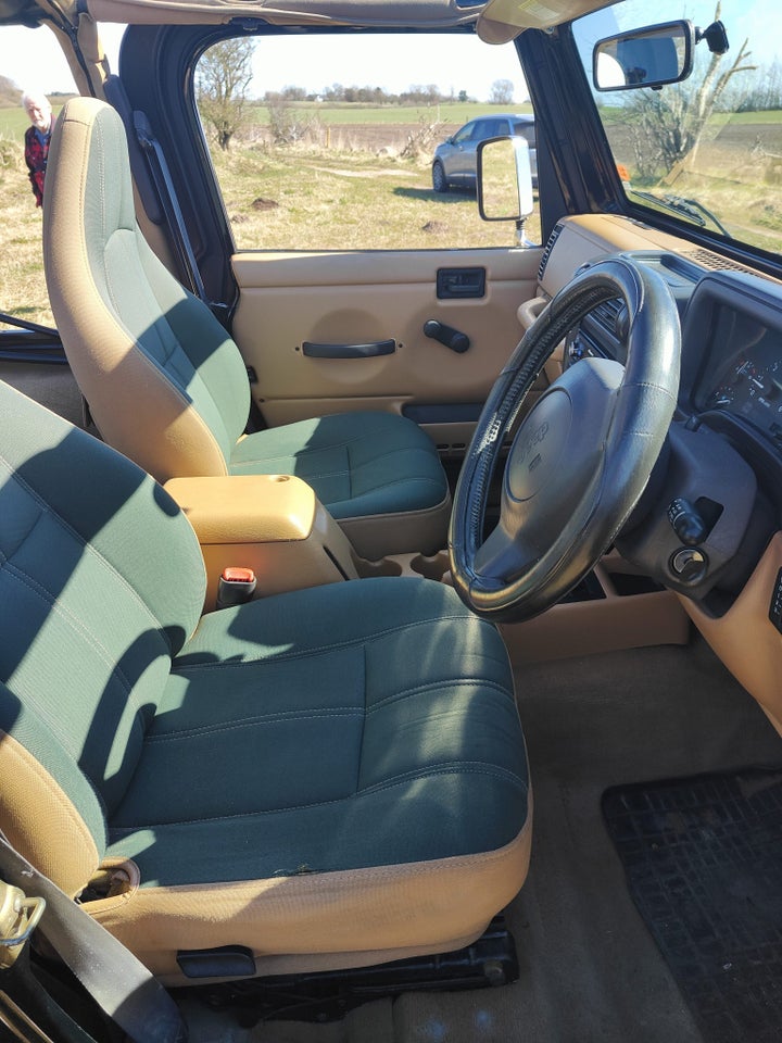 Jeep Wrangler 4,0 4x4 3d