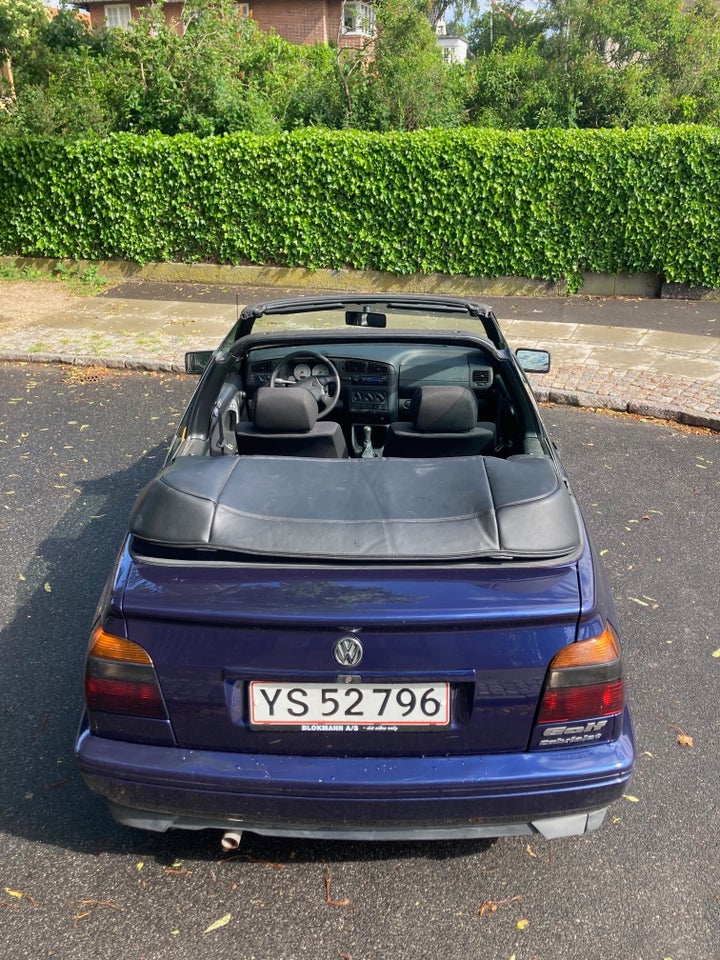 VW Golf III 1,8 Cabriolet 2d