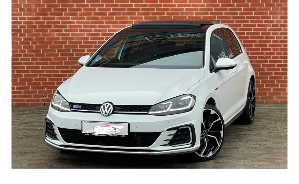 VW Golf VII 1,4 GTE DSG 5d