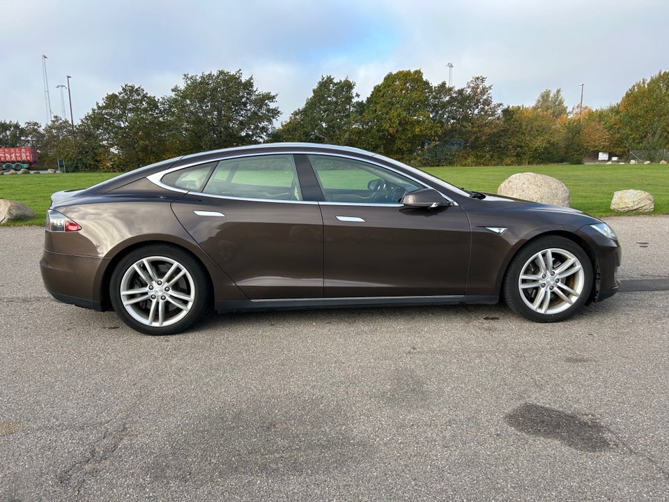 Tesla Model S 85D 5d