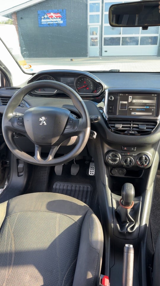 Peugeot 208 1,2 VTi Access 5d