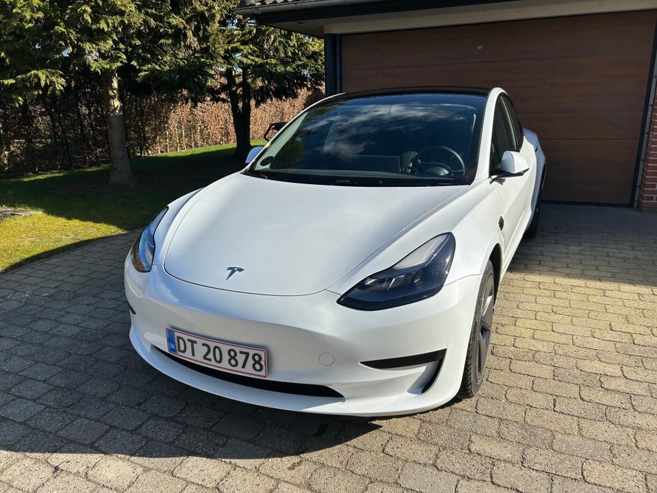 Tesla Model 3 RWD 4d