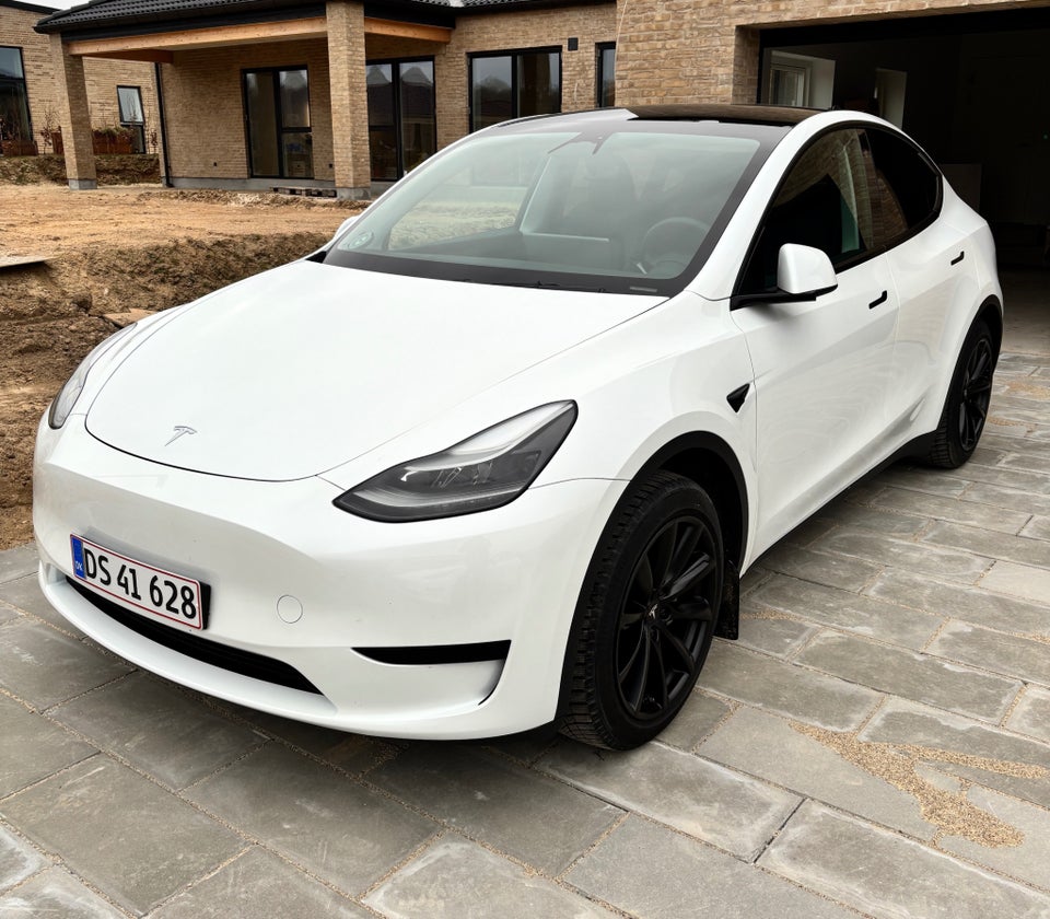 Tesla Model Y RWD 5d